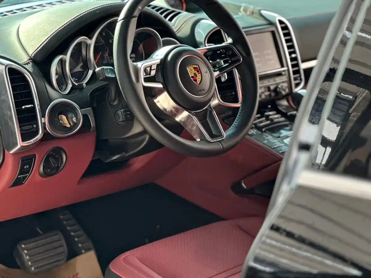 Porsche Cayenne 2011 Cayenne 3.0T фото 3