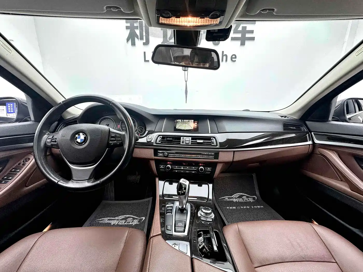 BMW 5 Series 2017 525Li Leading Edition фото 5