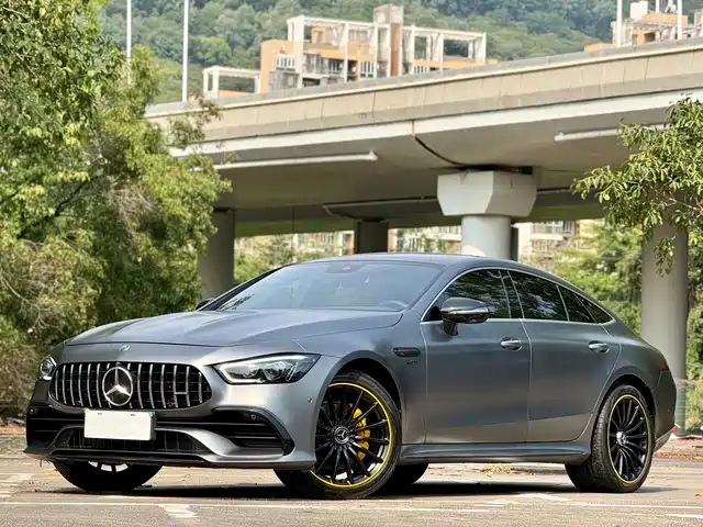 MERCEDES-BENZ AMG GT