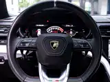 Фото 11 - Lamborghini Urus