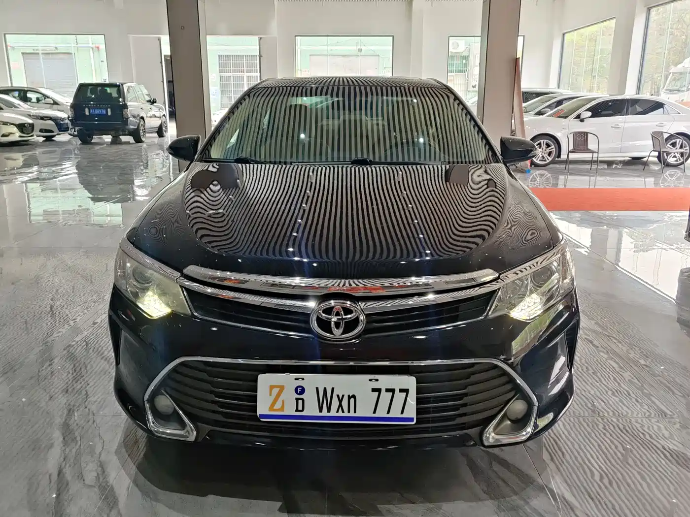 Toyota Camry 2015 2.0E Elite Edition фото 3