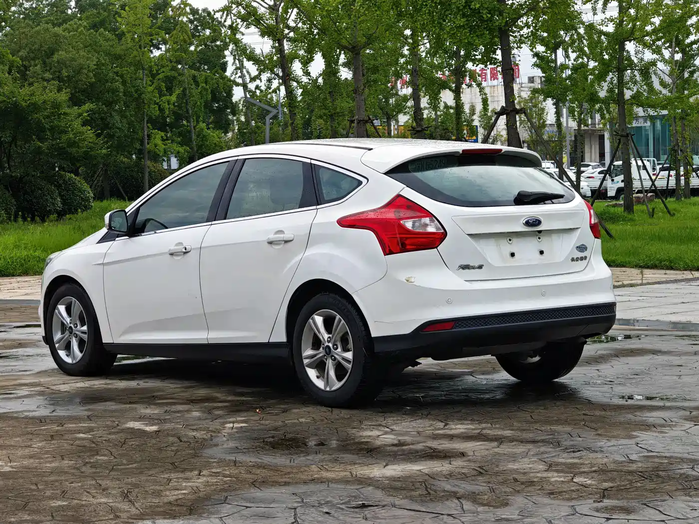 Ford Focus 2013 2012 Hatchback 1.6L Automatic Trend