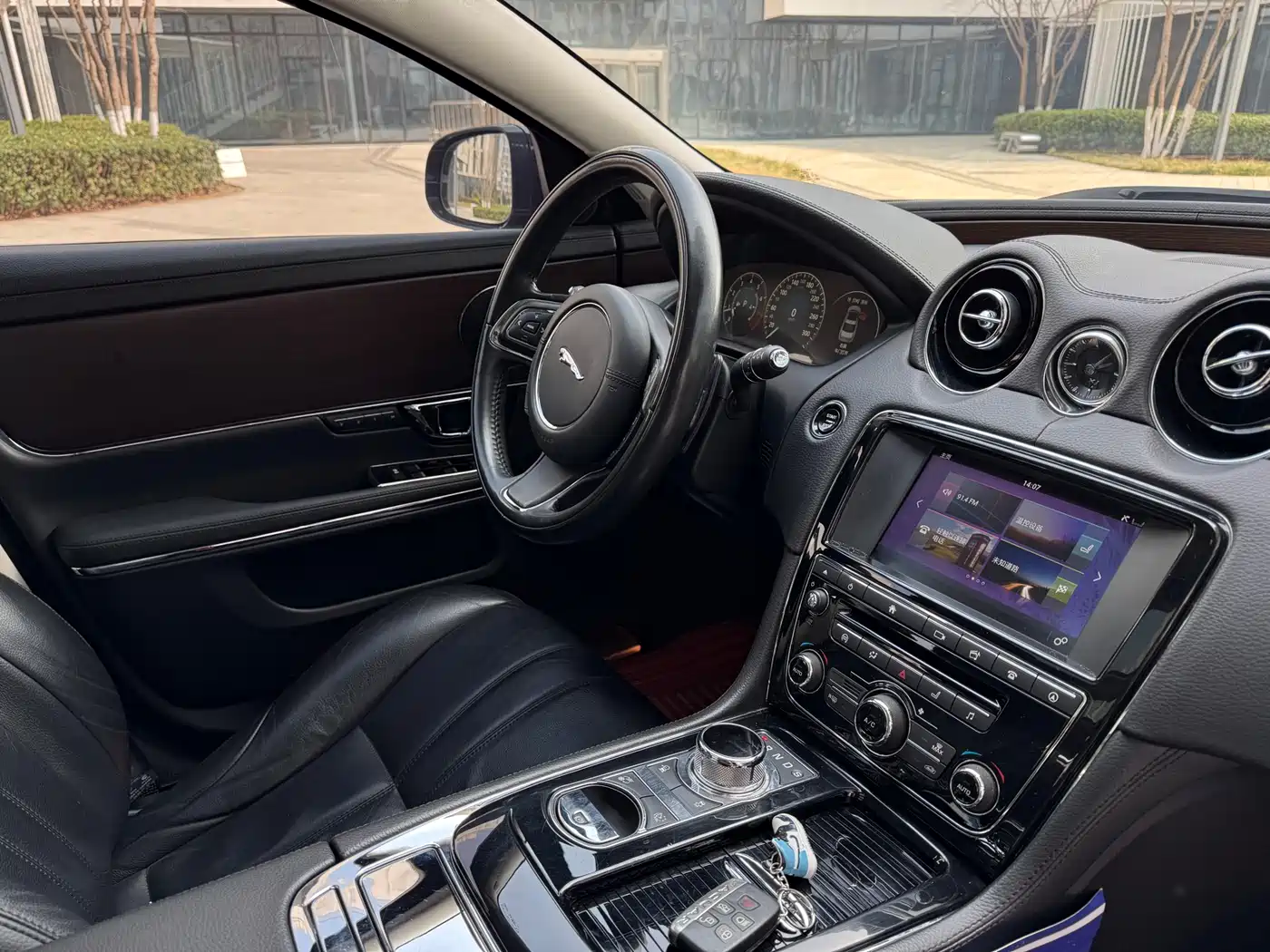 Jaguar XJ 2018 2016 XJL 3.0 SC 2WD Elegance Business Edition