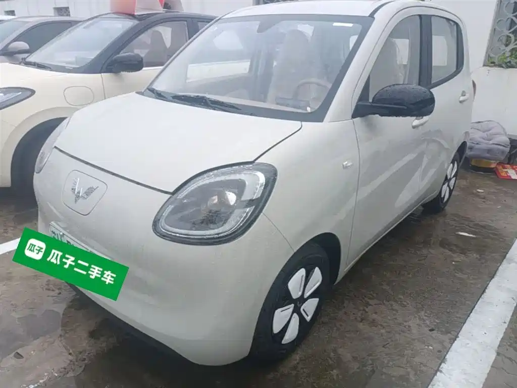 Wuling Motors Hongguang MINIEV 2026 2025 4-Door Advanced