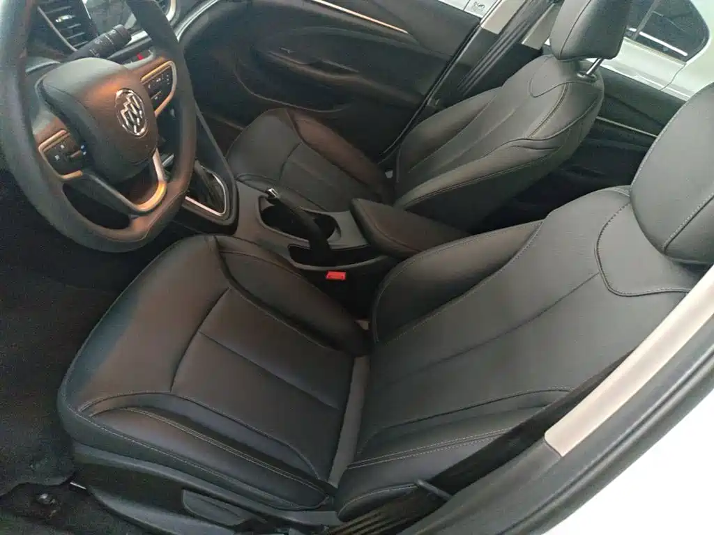 Фото 15 - Buick Excelle