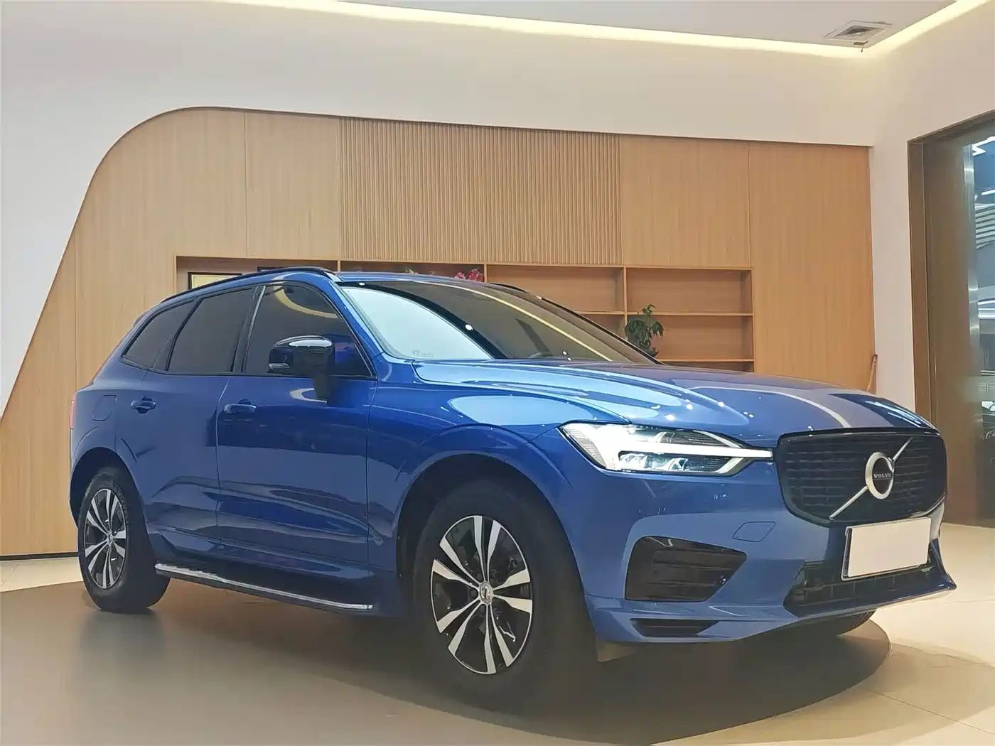 Фото 3 - Volvo XC60