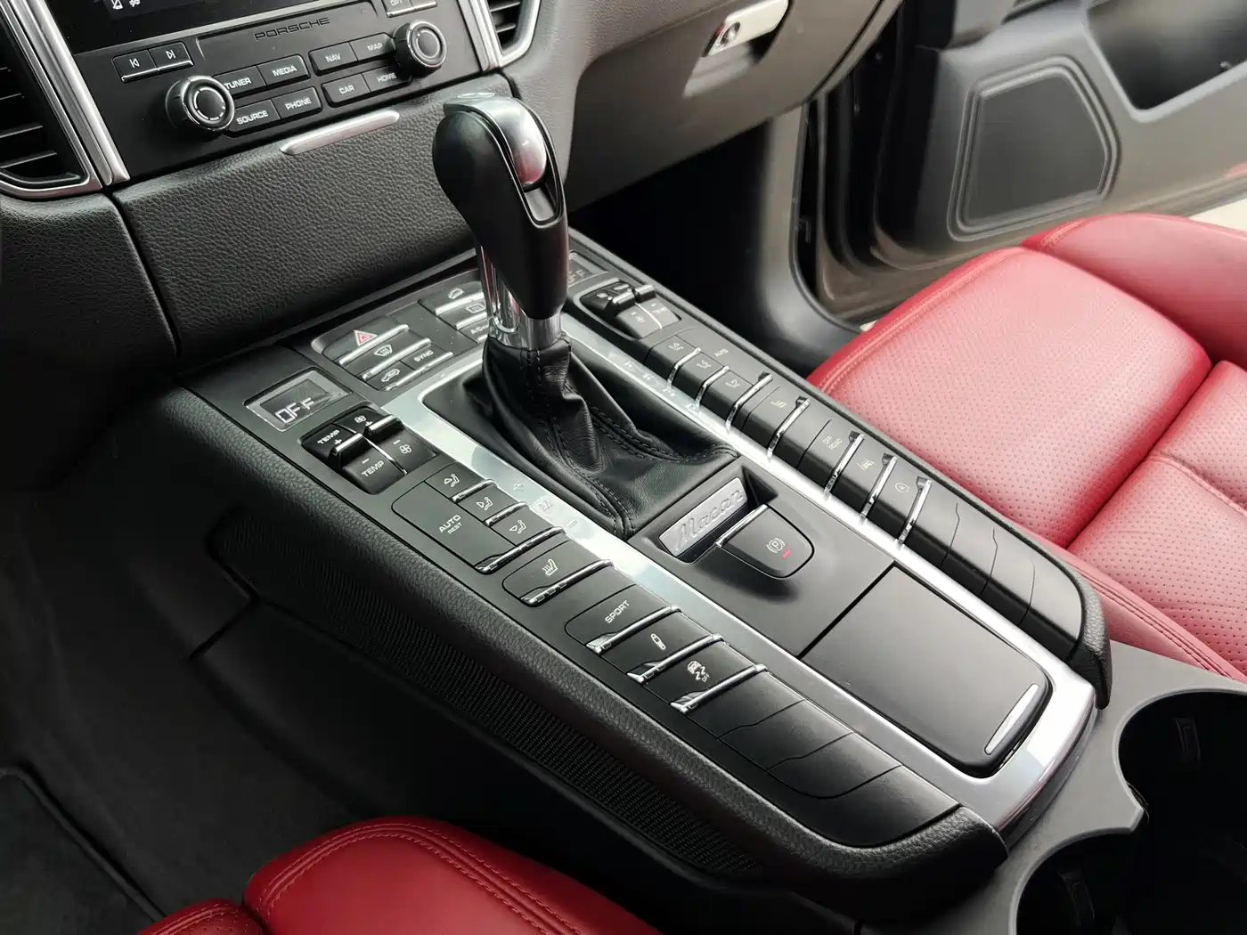 Porsche Macan 2017 Macan 2.0T фото 15