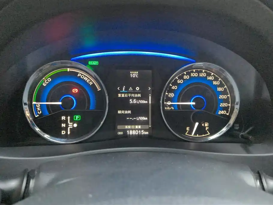 Toyota Corolla 2017 Facelift Hybrid 1.8L E-CVT Elite Edition фото 14