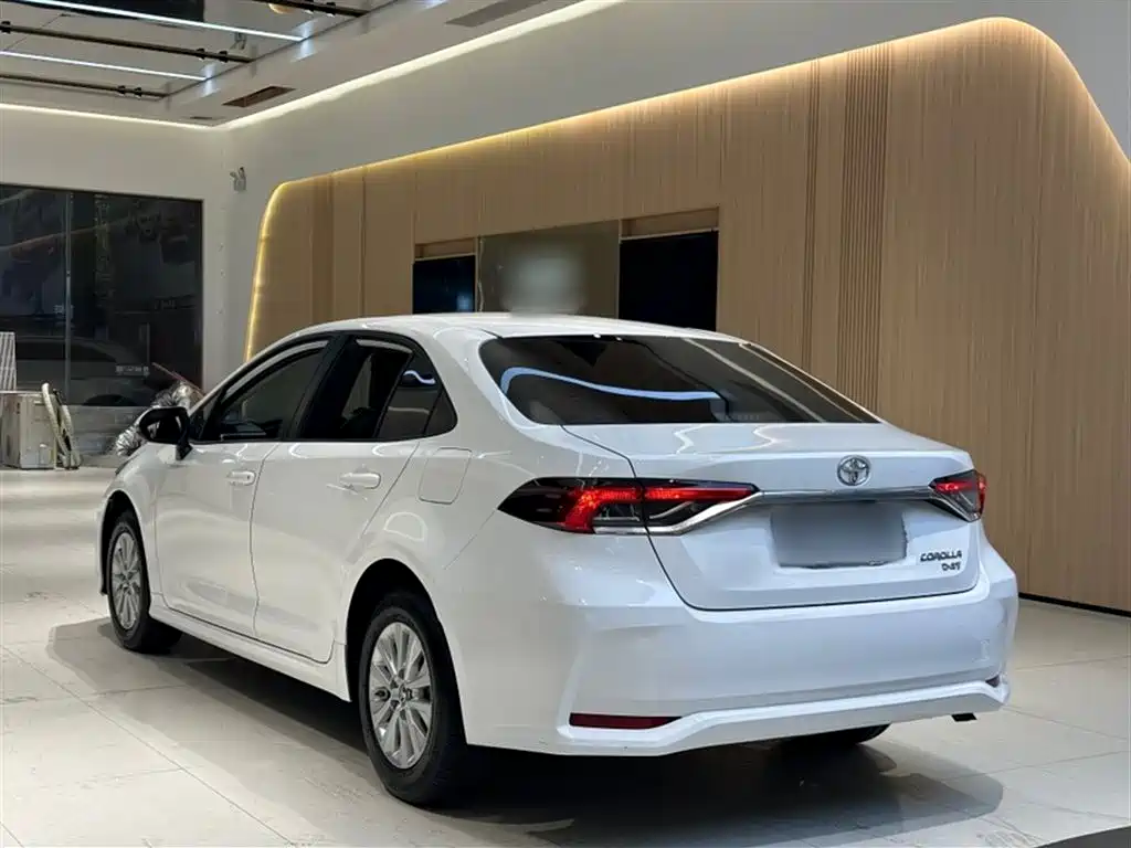 Toyota Corolla 2021 1.2T S-CVT Pioneer Edition фото 12