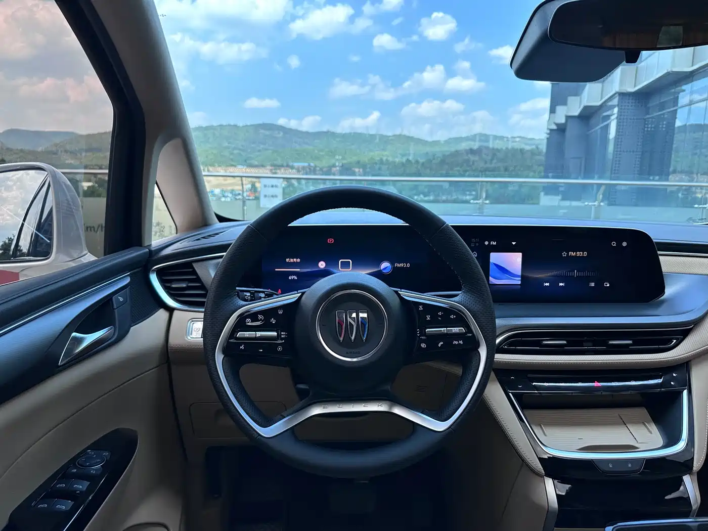Buick GL8 New Energy 2025 Land Honor Premium Edition 7-Seater фото 5