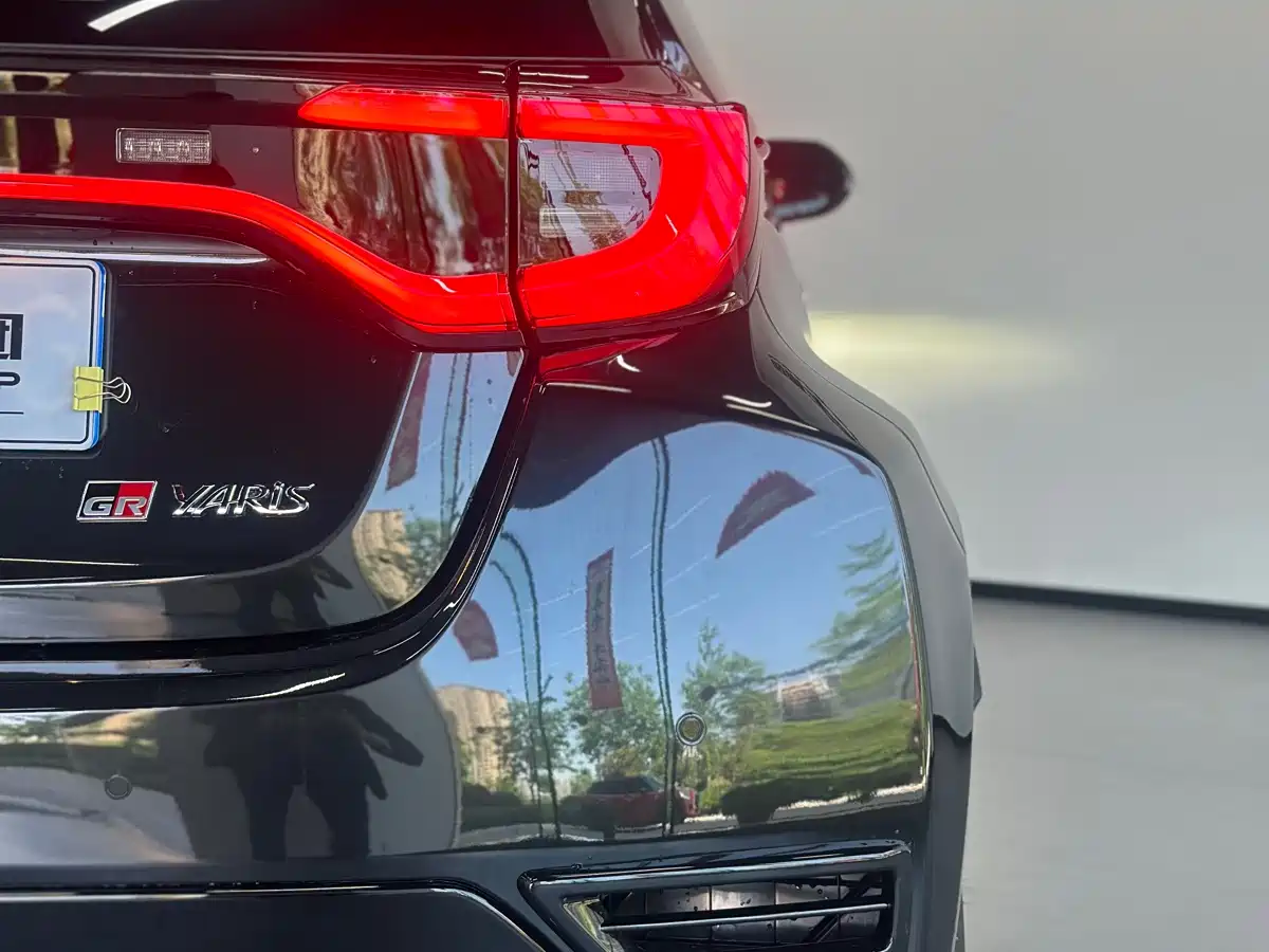 Toyota GR YARIS 2024 GR Evolution Edition фото 27