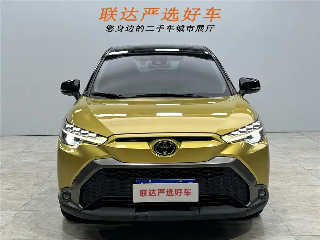 Toyota Frontlander 2022 2.0L CVT Luxury PLUS Edition фото 22