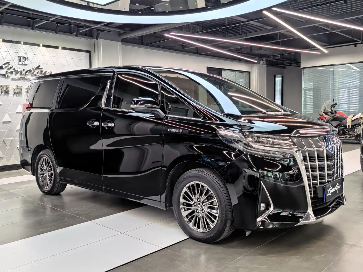Toyota Alphard 2021 Hybrid 2.5L Premium