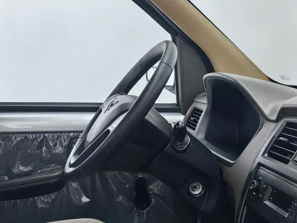 Wuling Motors Wuling Rongguang 2020 2020 1.2L S Basic Model China VI