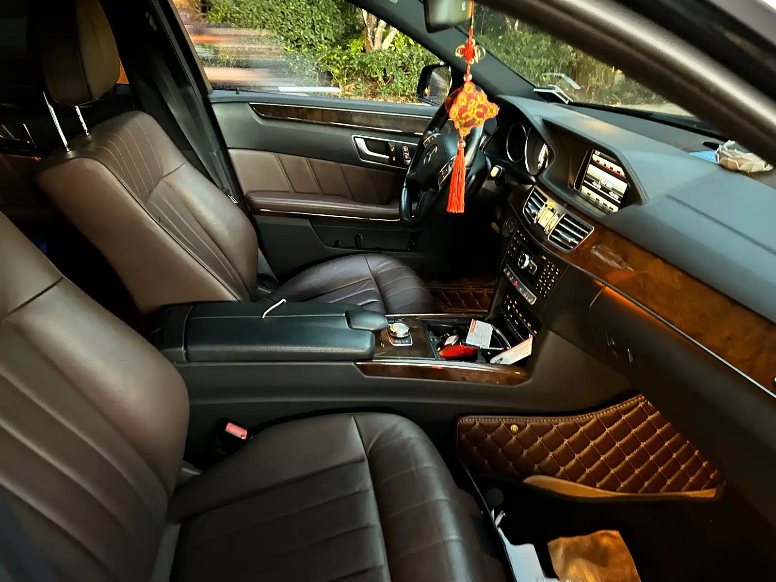 Photo 6 - Mercedes-Benz E-Class