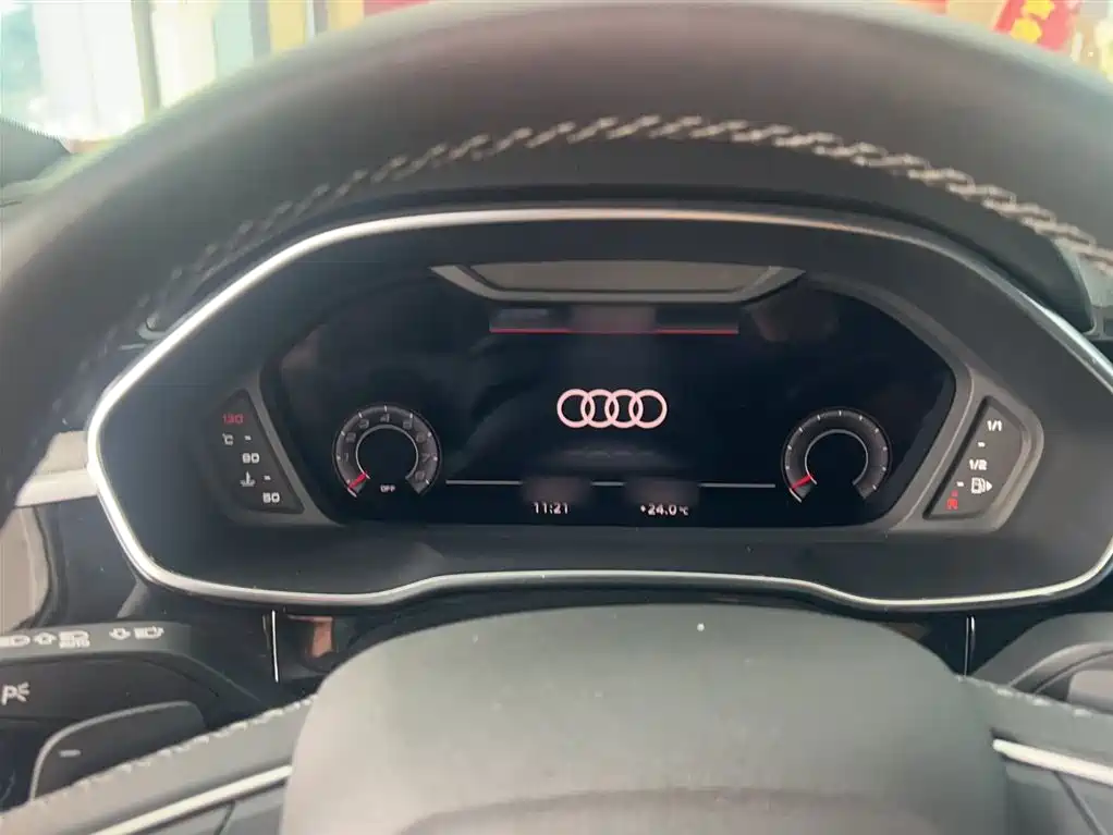 Audi Q3 2024 35 TFSI Fashion Sport фото 5
