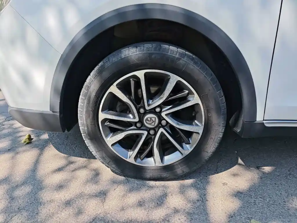 Baojun 730 2019 2019 1.5T CVT Fashion 7-Seater China V