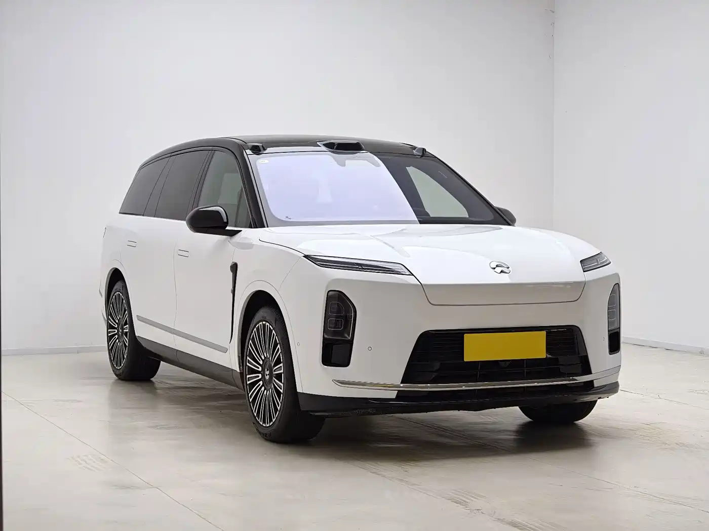 Фото 3 - NIO ES8