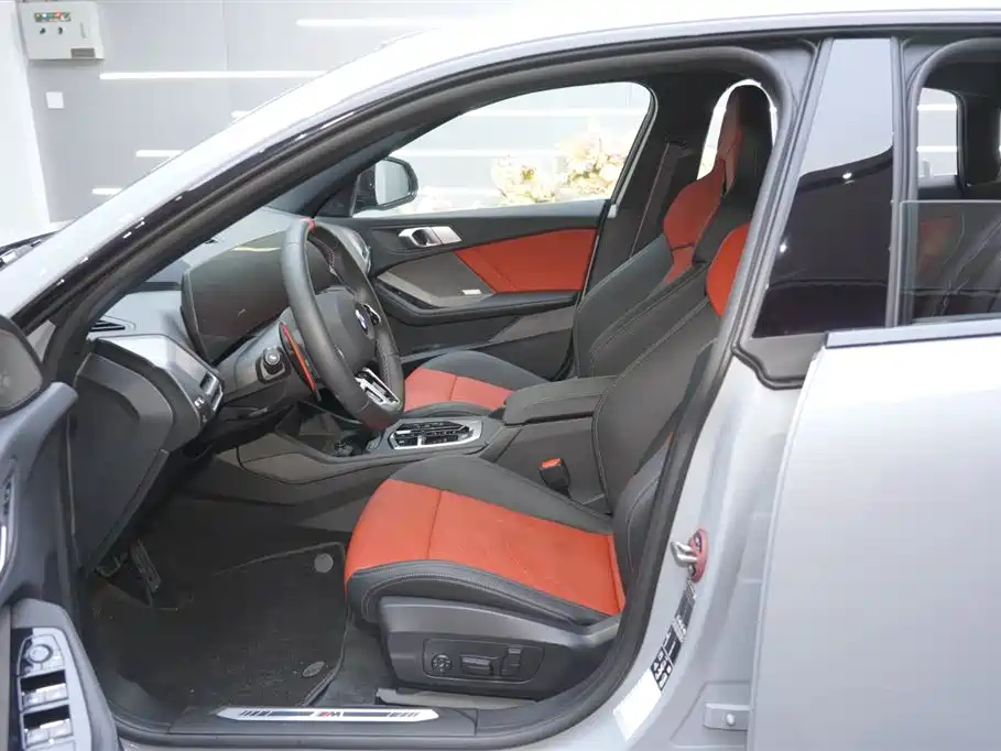 BMW M235L 2025 M235L фото 15