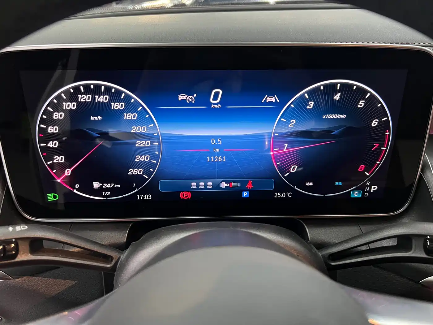 MERCEDES-BENZ GLC