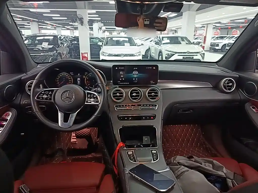 Mercedes-Benz GLC Coupe 2023 Model GLC 300 4MATIC Coupe SUV фото 10