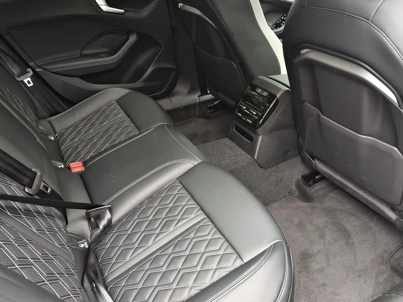 Audi A5L 2025 2.0T Sport Edition Plus фото 8