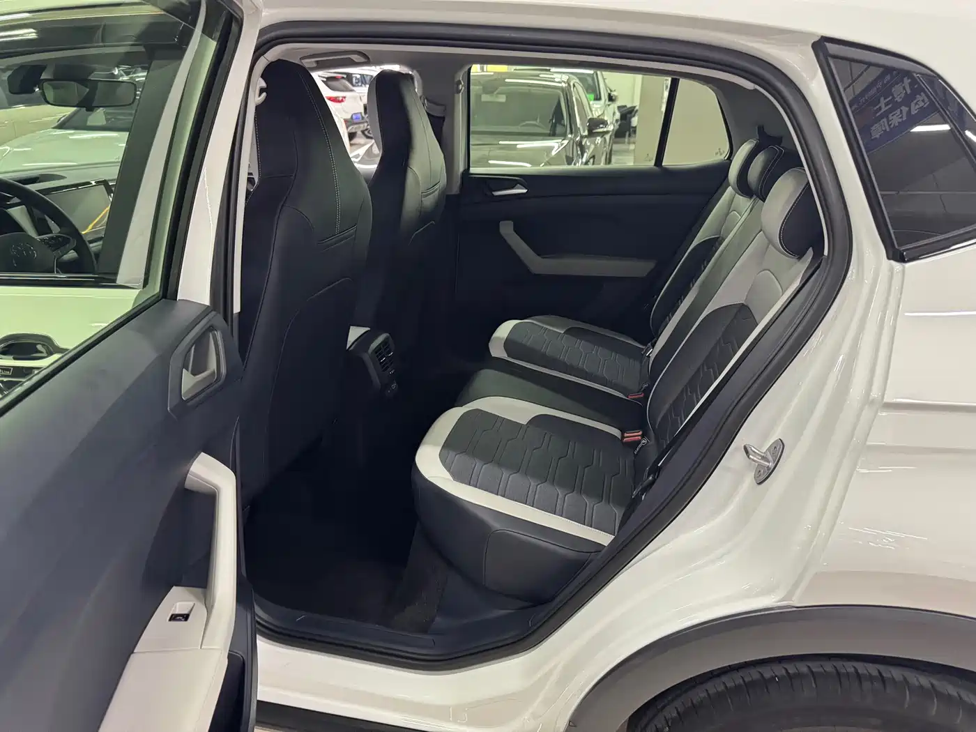 Volkswagen Tharu 2025 New Edge 1.5L Aspiration Edition фото 5
