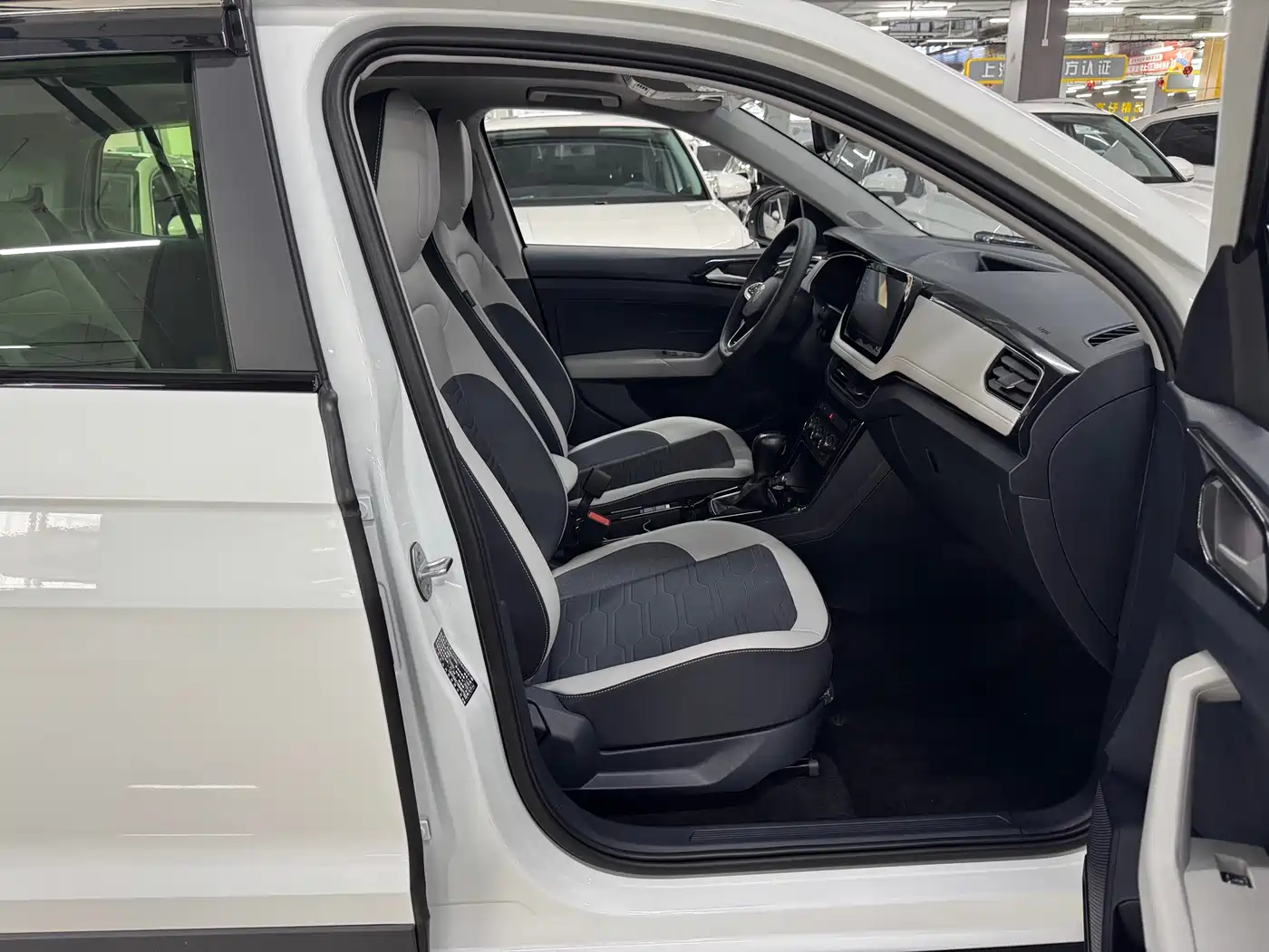 Volkswagen Tharu 2025 New Edge 1.5L Aspiration Edition фото 13