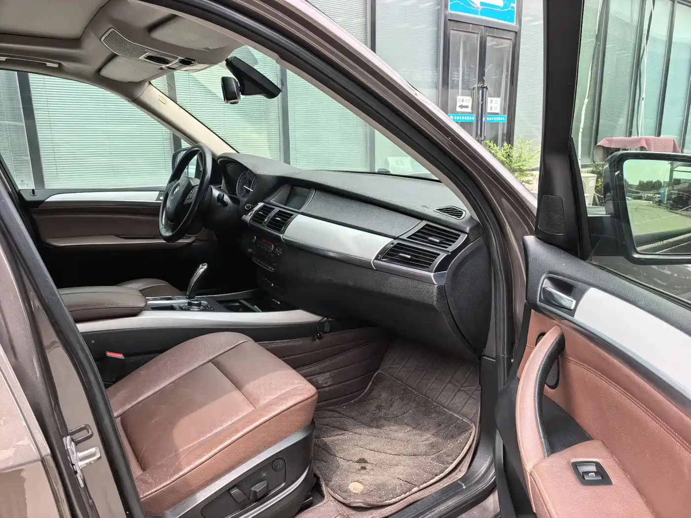 BMW X5 (Import) 2011 xDrive35i Leading Edition фото 9