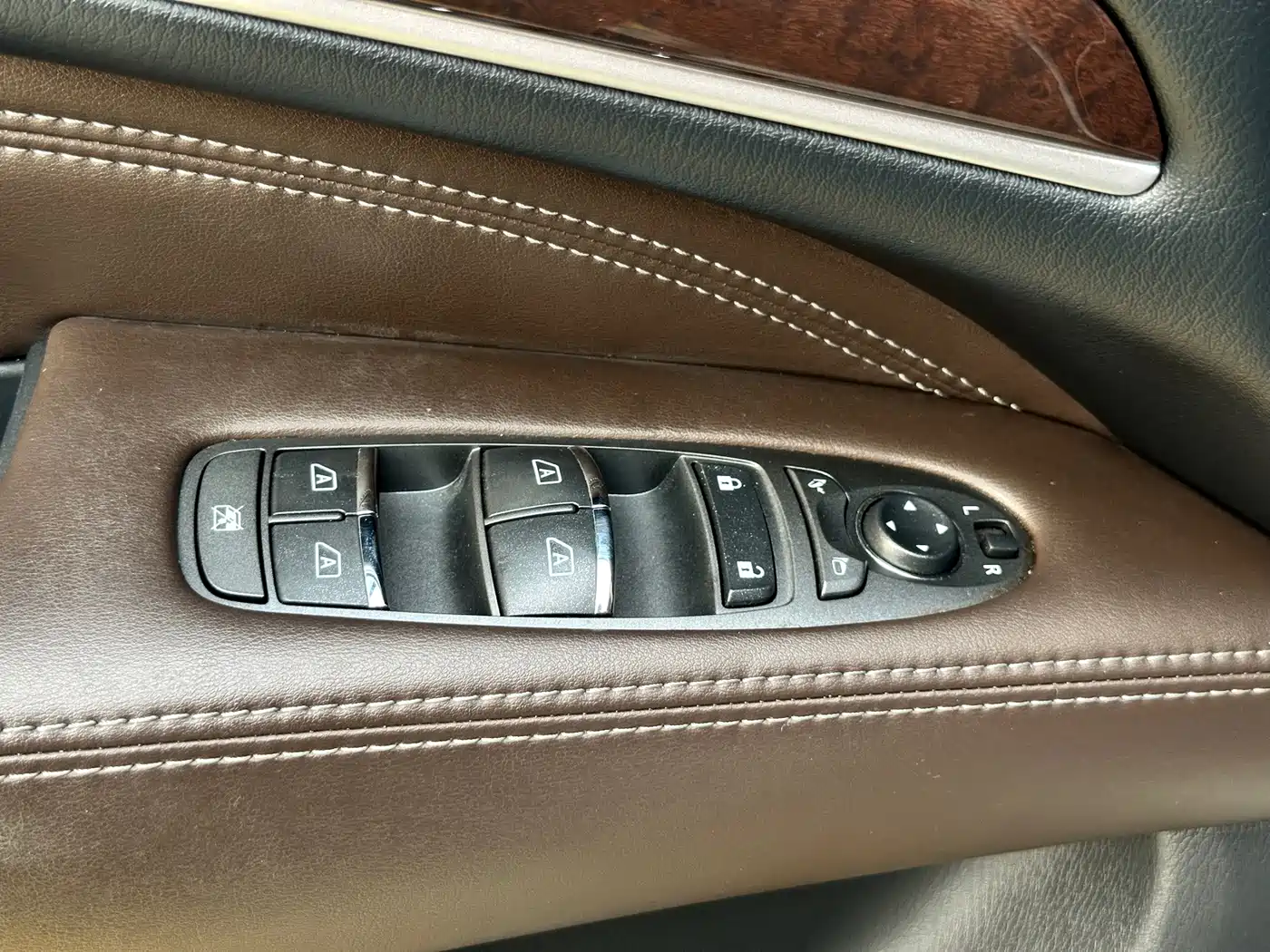 Infiniti QX60 (Import) 2017 2016 2.5 S/C Hybrid 2WD Excellence (China V)