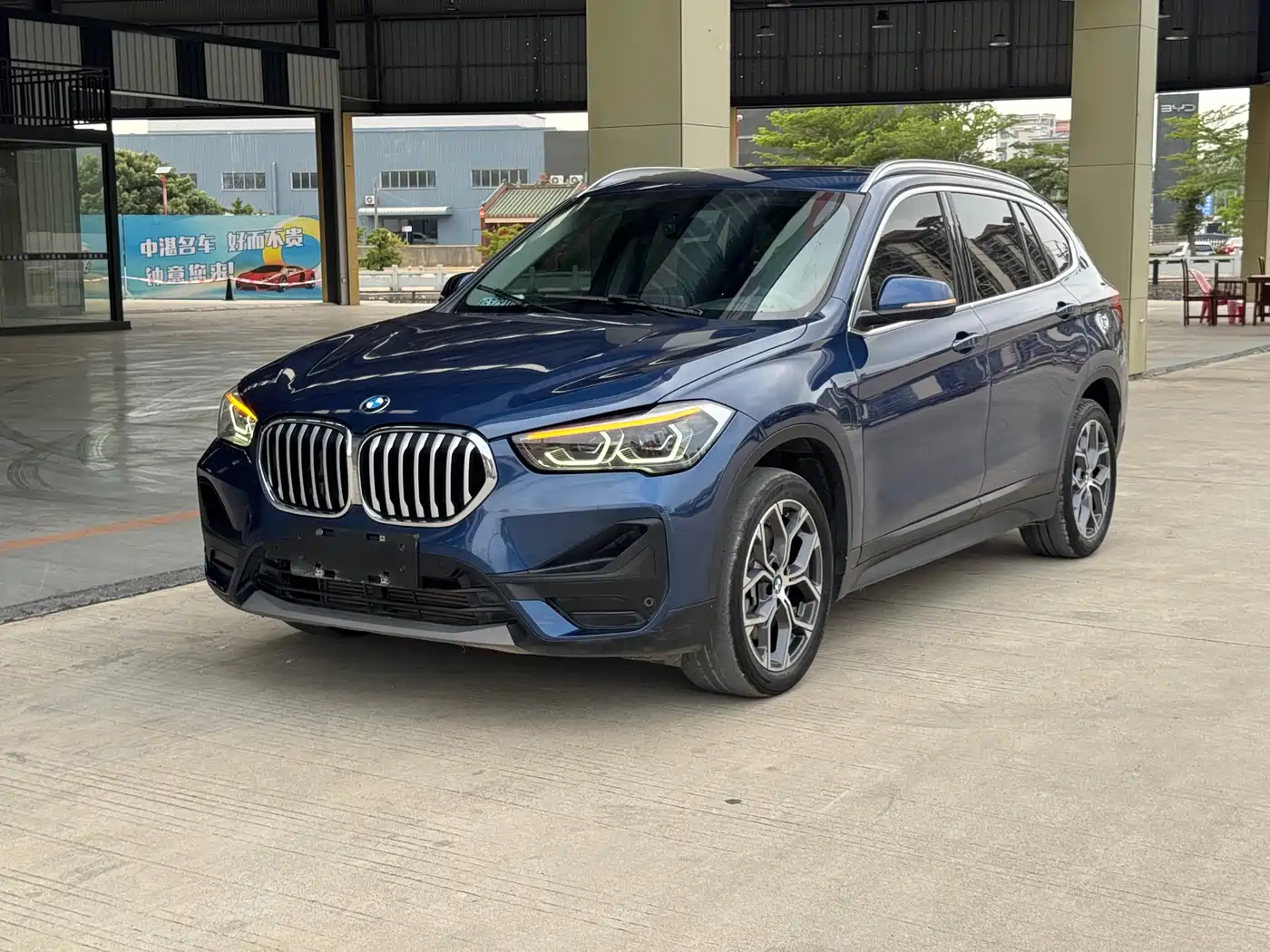 BMW X1 2022 sDrive25Li Leading