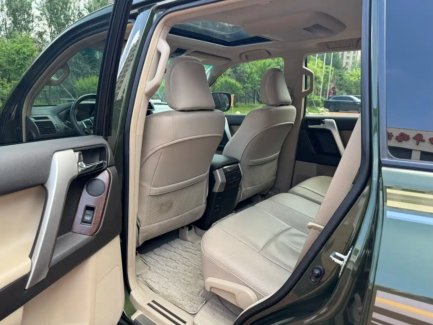 Toyota Prado 2010 4.0L Automatic VX NAVI фото 6