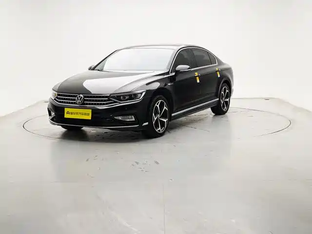Volkswagen Magotan 2023 Model 2 Million Commemorative Edition 330TSI DSG Luxury