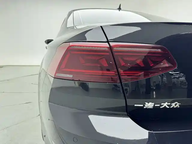 Volkswagen Magotan 2023 Model 2 Million Commemorative Edition 330TSI DSG Luxury фото 22