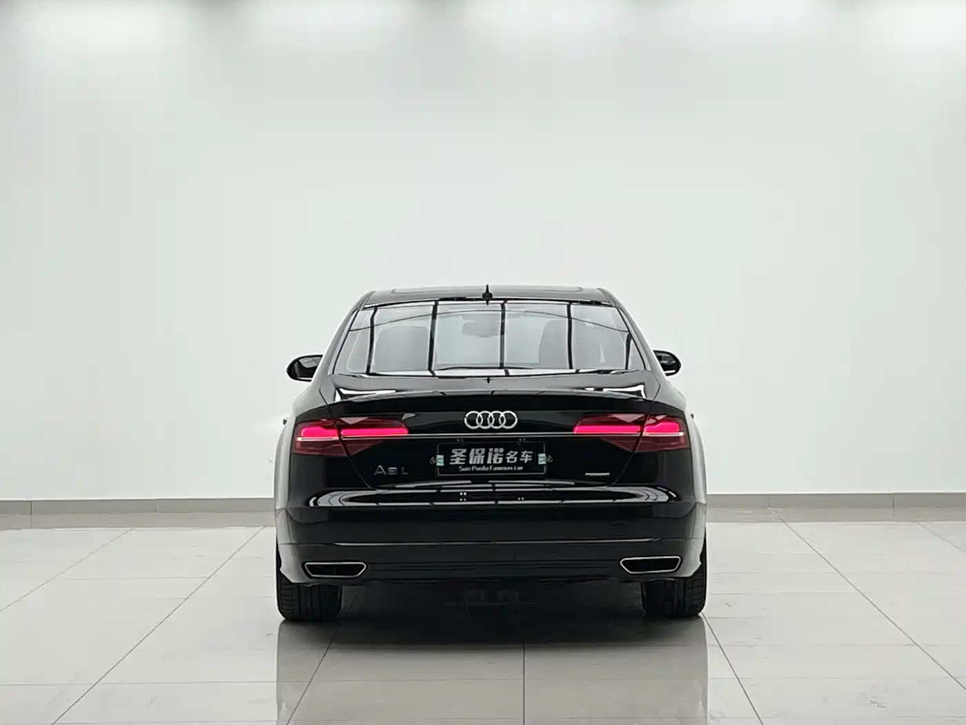 Фото 5 - Audi A8