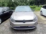 Photo 3 - Volkswagen Golf