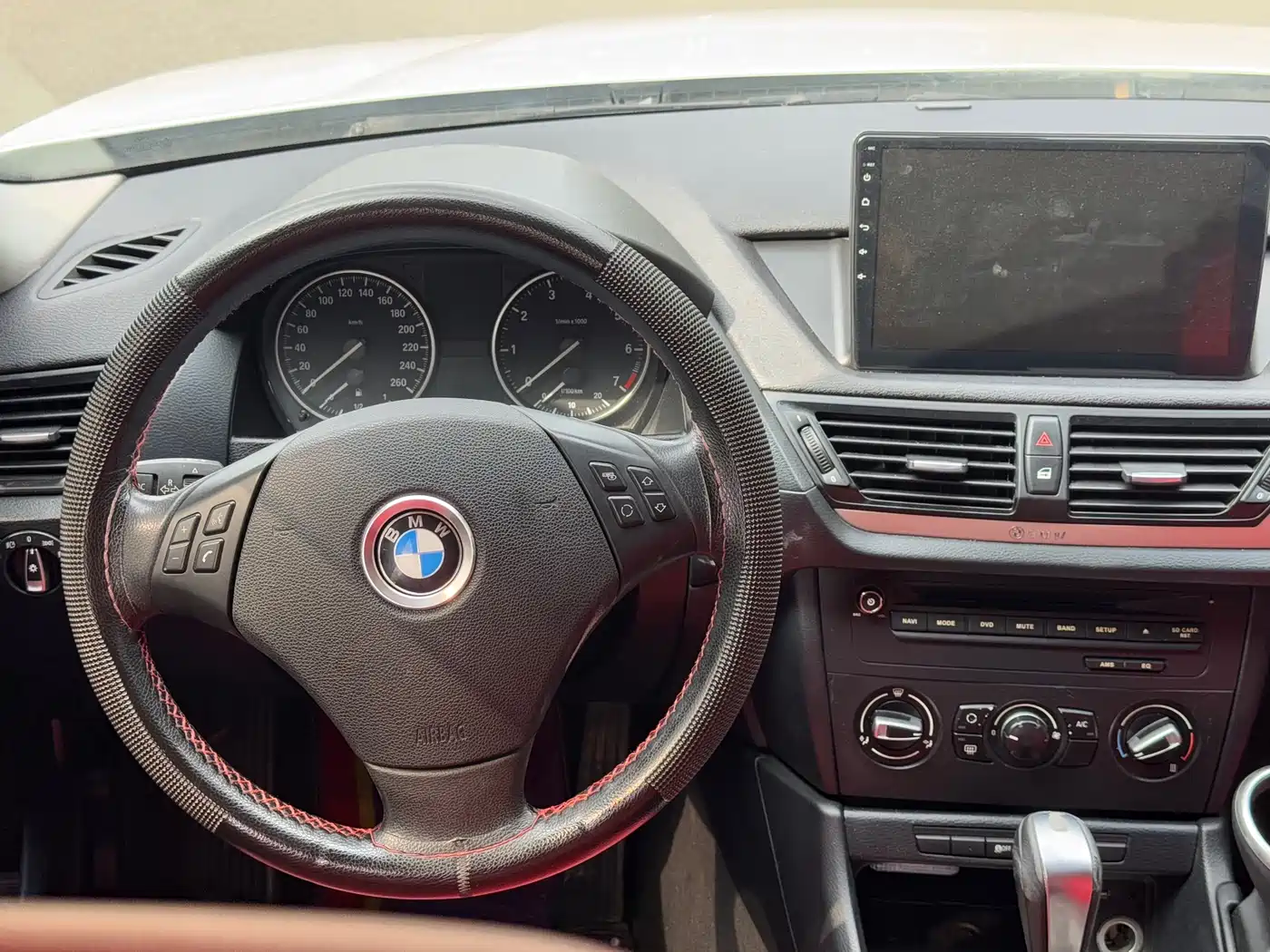 BMW X1 2013 sDrive18i Fashion фото 9