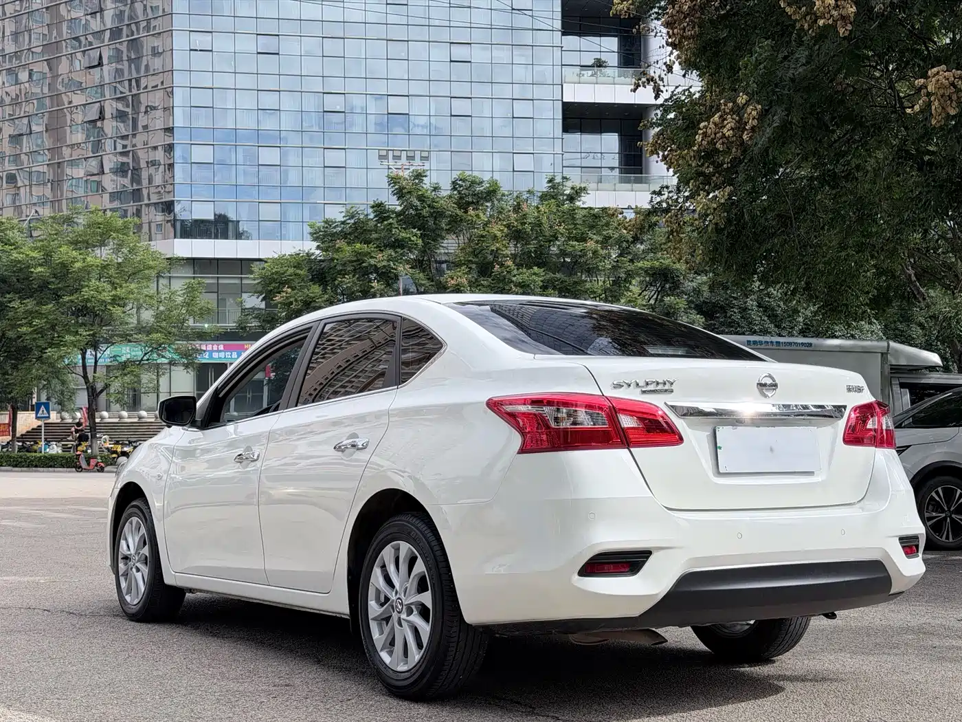 Фото 6 - Nissan Sylphy
