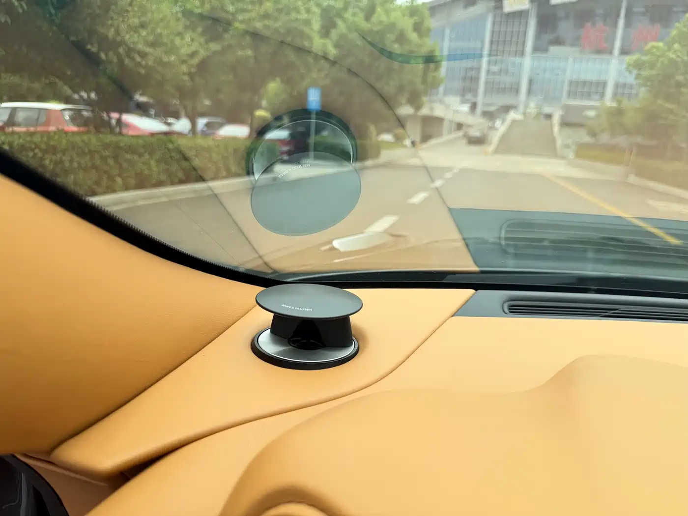 Aston Martin DB11 2017 2016 5.2T Launch Edition