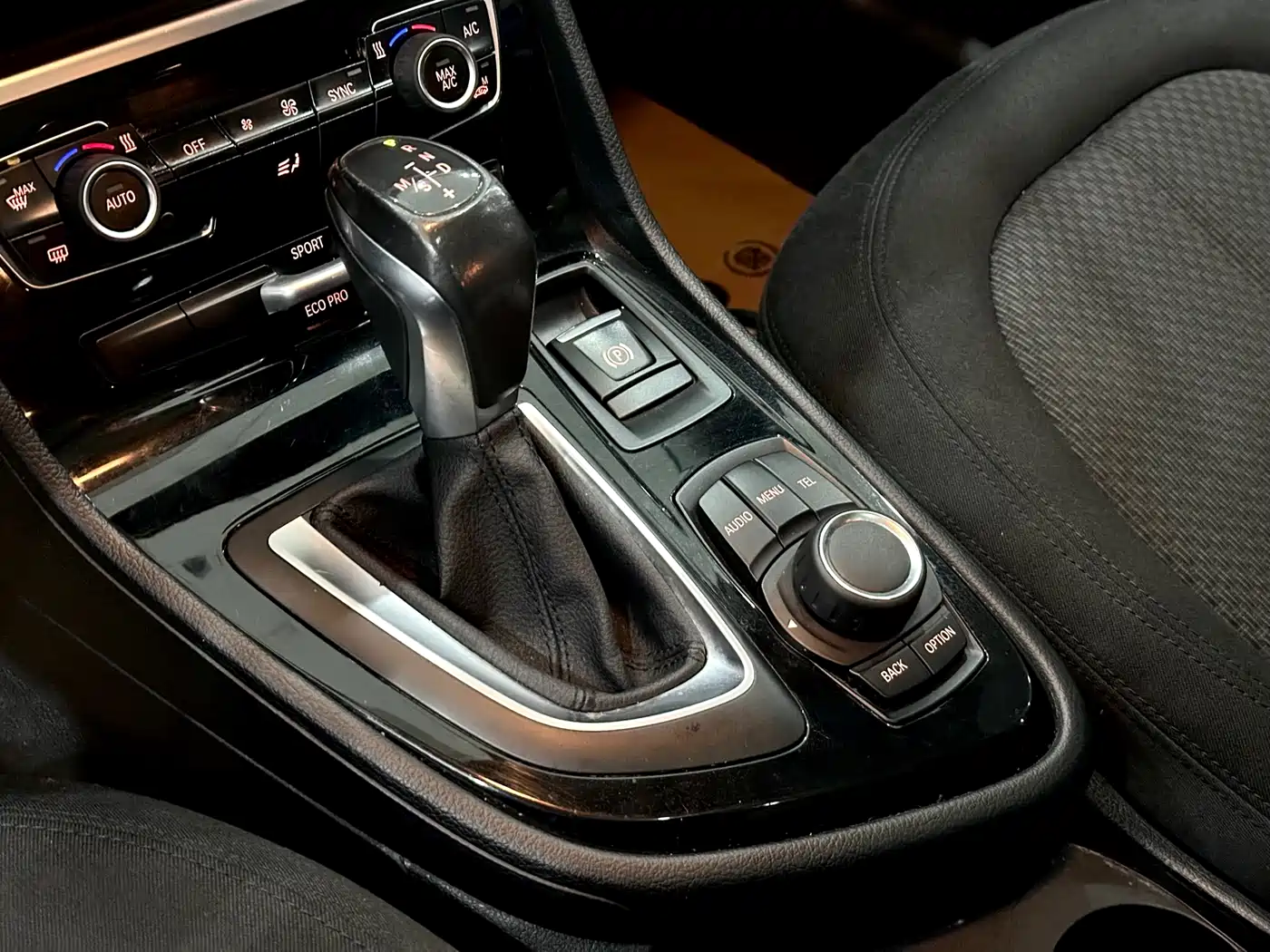 BMW 2 Series Gran Tourer 2015 218i Leading фото 7