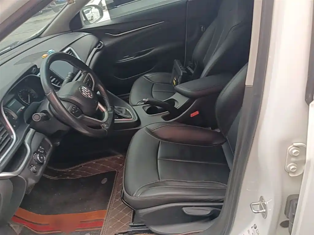 Buick Excelle 2018 18T Automatic Elite фото 15