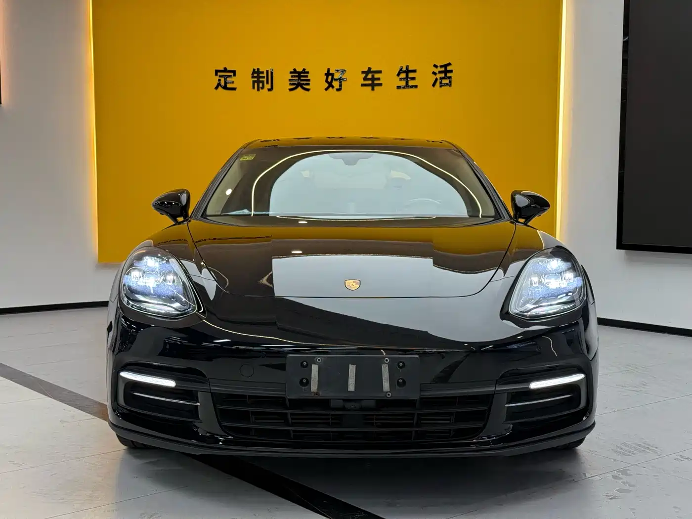 Porsche Panamera 2017 Panamera 4 Executive Long Wheelbase 3.0T фото 2