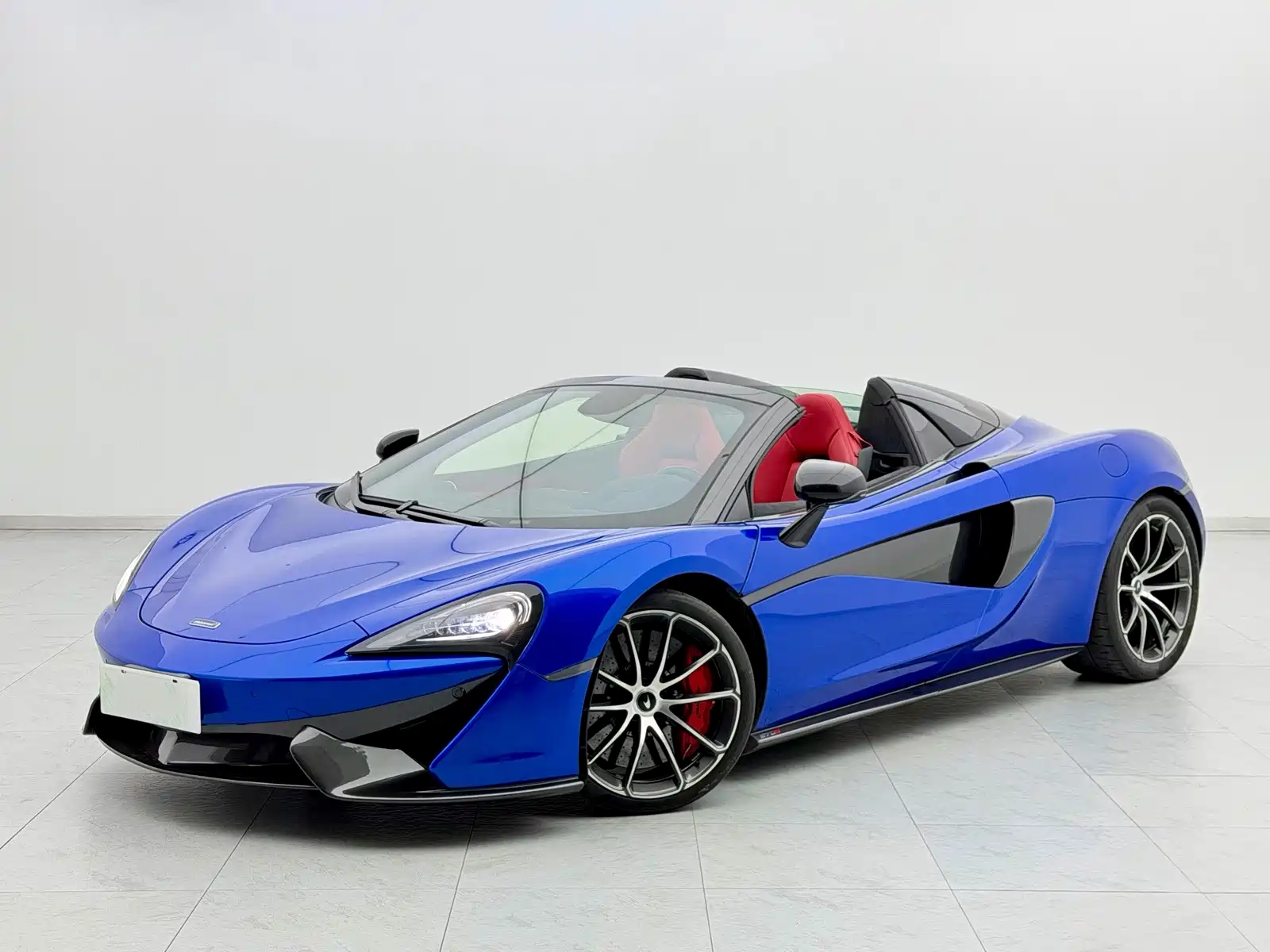 صورة 2 - McLaren 570