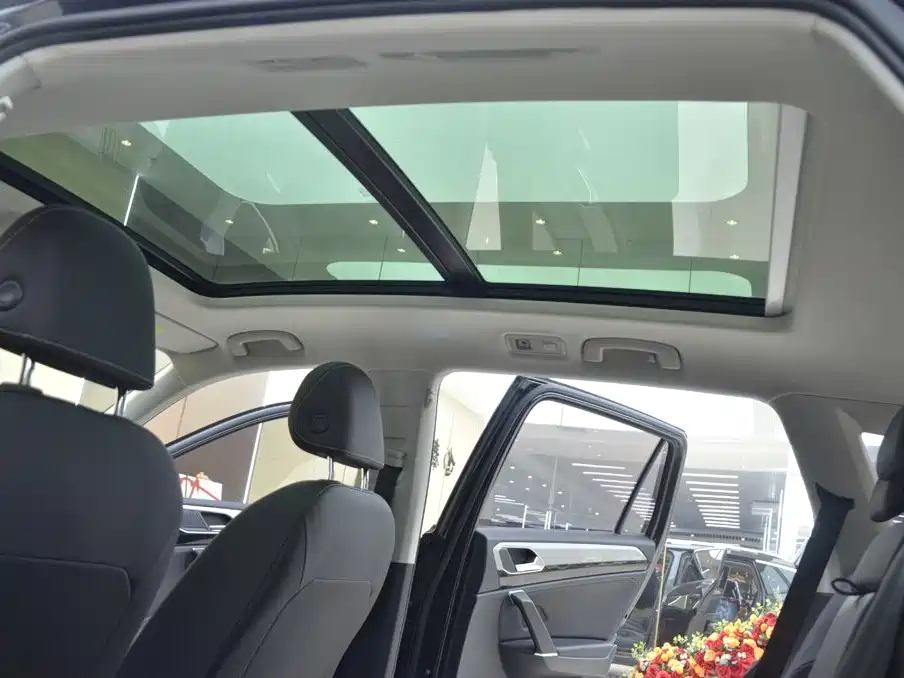 Volkswagen Tayron 2019 2019 Expedition 280TSI 2WD Luxury (China VI)