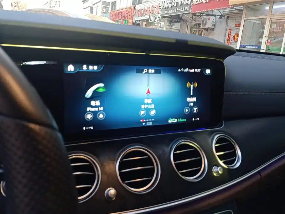 MERCEDES-BENZ E CLASS