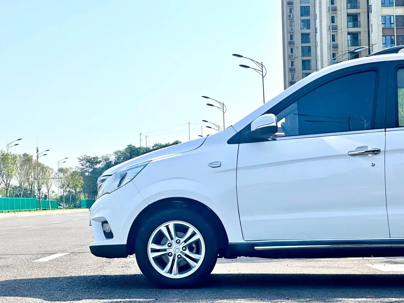 BAIC Huansu H2 2016 2015 1.5L AMT Luxury BJ415C