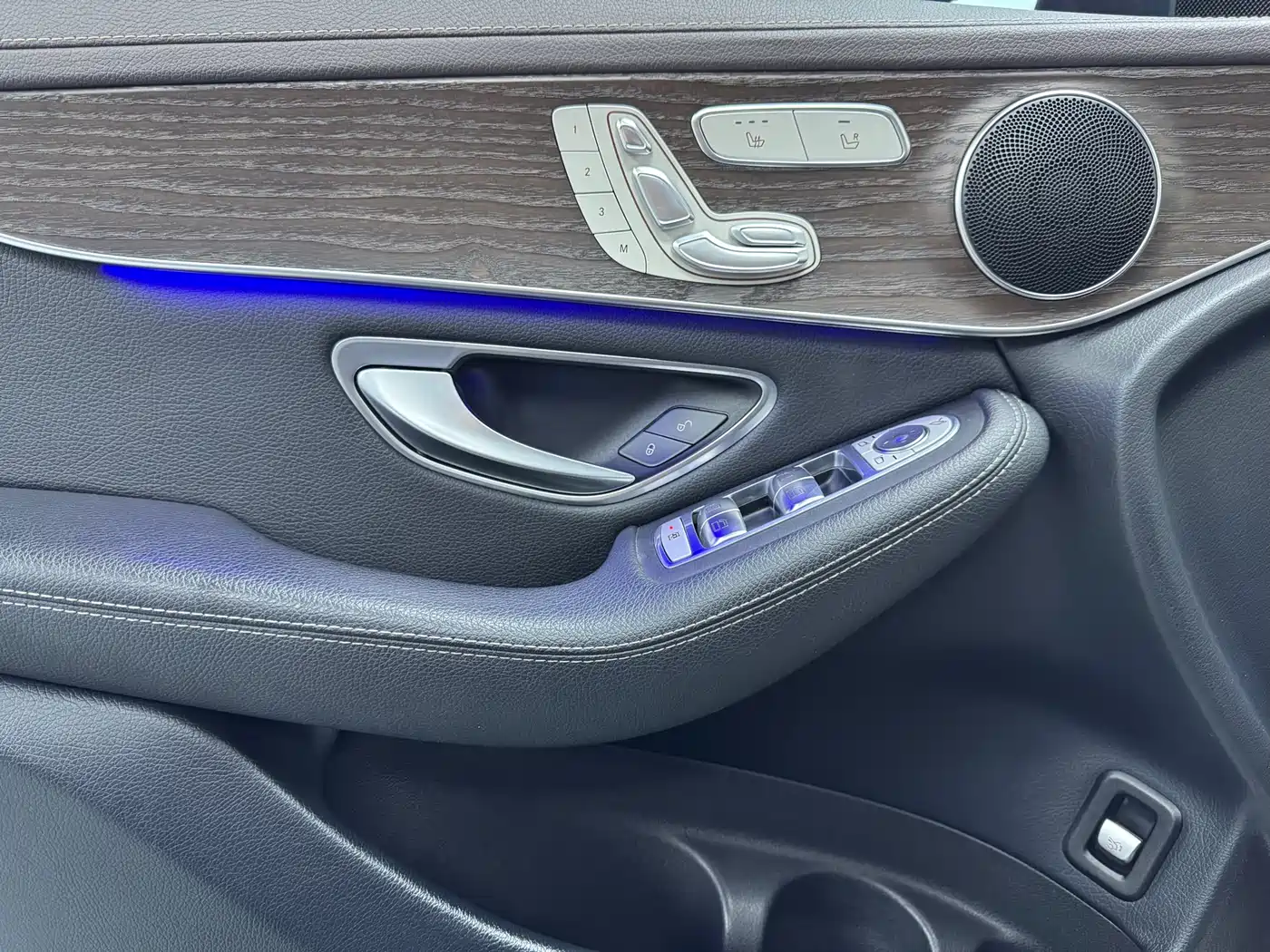 Mercedes-Benz GLC 2021 GLC 260 L 4MATIC Luxury фото 5