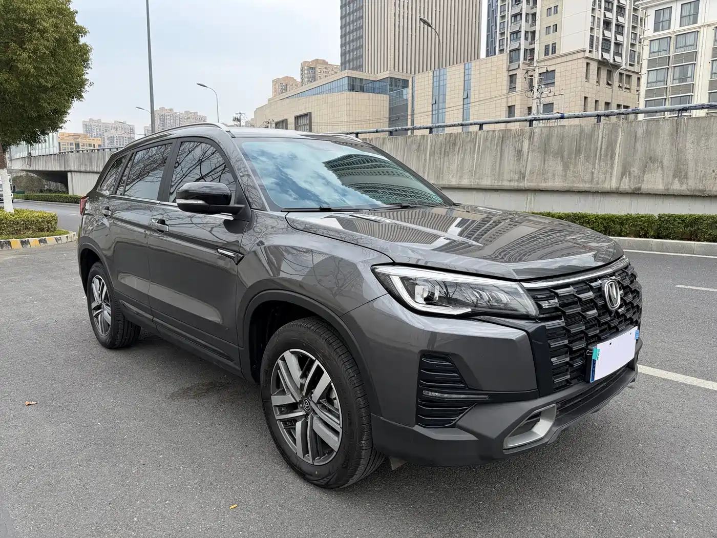 CHANGAN CS75