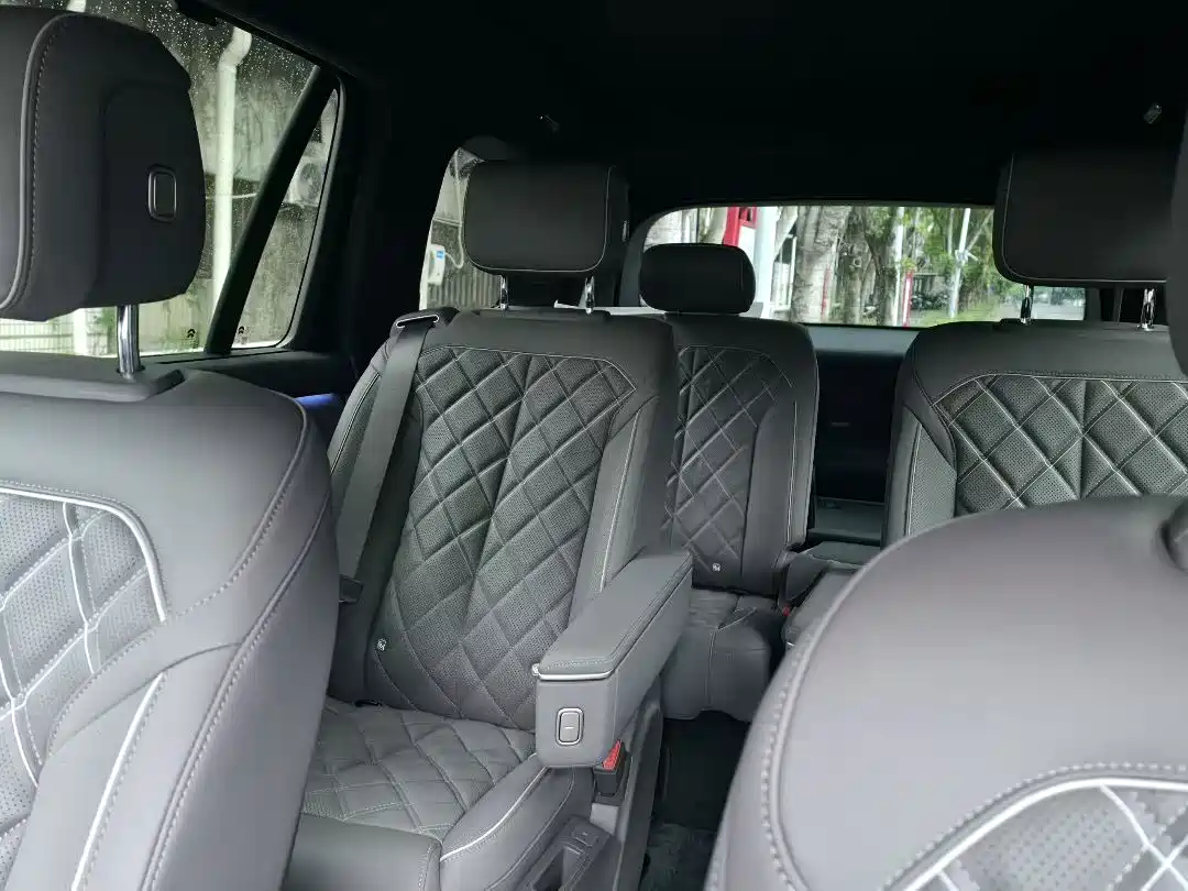 NIO ES8 2026 2025 Model 6-Seat Executive Luxury Edition