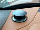 Фото 21 - Aston Martin DB11